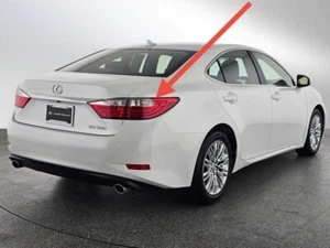 REAR RIGHT PASSENGER SIDE TAIL LIGHT OEM 2013-2015 LEXUS ES300H - Picture 1 of 14
