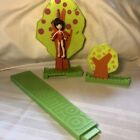 Polly Pocket Garden World Fly Up The Tree With Doll
