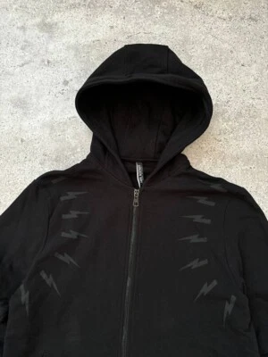 Sudadera con Capucha Neil Barrett Estampado Lightning Bolt Cremallera Calce Ajustado Talla XL Foto 1 de 4