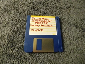 Deluxe Music Construction Floppy Software Kit For The Amiga - Picture 1 of 3