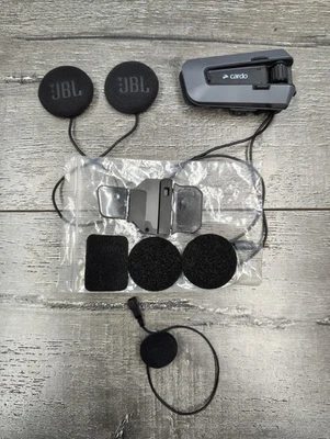 Cardo PackTalk Edge Bluetooth Communication Headset Bluetooth with JBL Speakers - Image 1 of 4