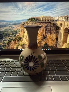 VTG HAND PAINTED MEXICAN TONALA POTTERY BUD VASE  5 1/2" TALL  2"  MOUTH 8.9oz - Picture 1 of 12