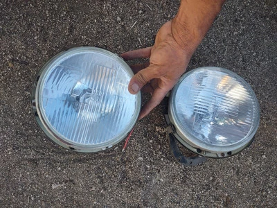 Ведро для обеих наружных фар справа/слева | Подходит для Jaguar XJ6 Bosch Lucas 1980-1987 годов выпуска - Изображение 1 из 4