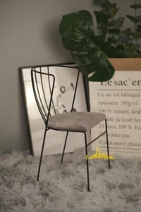 Casa de muñecas 1/4 1/3 BJD silla de hierro silla de acero almohadilla gris mini muebles foto utilería - Imagen 1 de 8