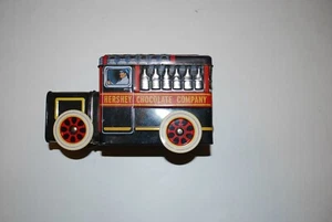 HERSHEY CHOCOLATE CO. TIN MILK TRUCK 2000 - Picture 1 of 7