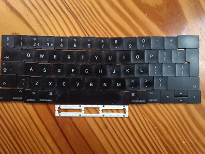Set of keycaps from 2017 A1706 Macbook Pro 13" - Image 1 of 4