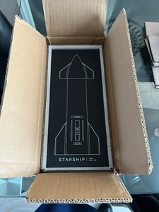 OFFICIAL SPACEX STARSHIP TORCH & LIGHTER - LIMITED EDITION IN STOCK👍🏽 - Picture 1 of 6