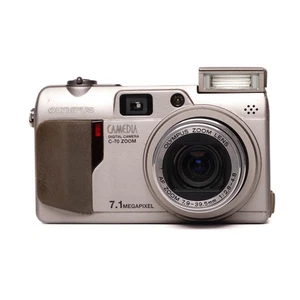 Olympus CAMEDIA C-70 7.1MP Digital Camera - Silver - FULLY WORKING - Picture 1 of 9