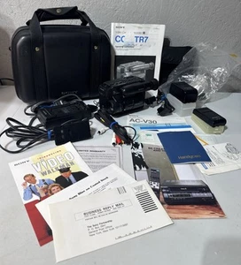 Sony Handycam Video 8 CCD-TR7 8X Camcorder W/ Case Batteries Cables NON WORKING - Picture 1 of 15