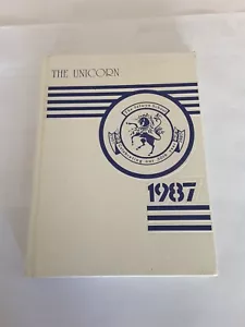 The Selwyn School Denton Texas 1987 THE UNICORN Year - Picture 1 of 10