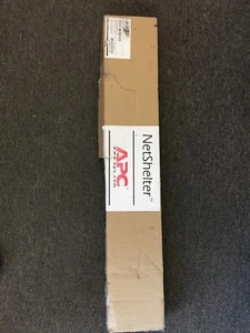 APC NetShelter Vertical Cable Organizer AR8442 – over stockNew Sealed Box - Picture 1 of 3