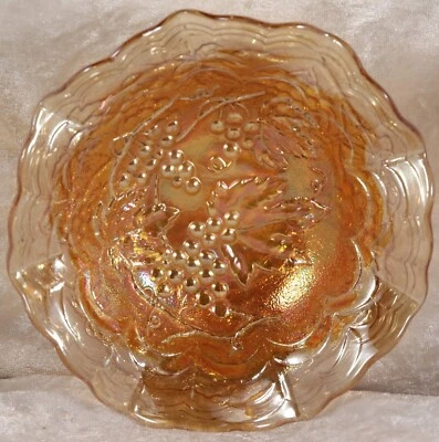 Carnival grapes glass bowl in orange 5.5 inches across retro decorative LOT B - Image 1 of 2