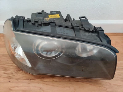 BMW E83 X3 2005 pasajero derecho adaptable xenón EOM faro. NECESITA REPARACIÓN Foto 1 de 4