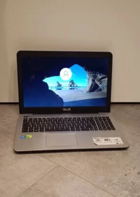Asus R556L - Core i5 - 1TB HDD - Windows 10 - GeForce 820M - Notebook/ Laptop - Bild 1 von 4