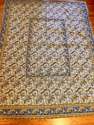 Mantel Williams Sonoma Provenza Paisley 67" x 85" Foto 1 de 4