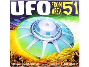 Skill 2 Model Kit UFO From Area 51 With 2 Aliens And 1 Guard Figurines - Picture 1 of 3