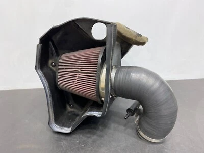 Chevrolet Camaro ZL1 2013 sistema de admisión de aire frío con caja de tubo de filtro usado Foto 1 de 4