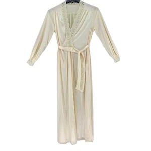 Miss Elaine Womens Robe Small Champagne Prairie Lace Trim Belt Union USA Vtg - Picture 1 of 9