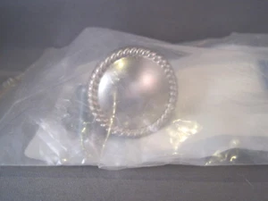 L G Sourcing Inc Seil umrandet 1,26" 32 mm Rundknopf Satin vernickelt - Bild 1 von 5