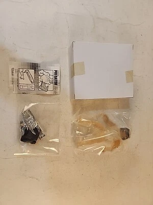 Kenner 1993 Mail Away AMBUSH PREDATOR Accessories,  Paper - Image 1 of 2