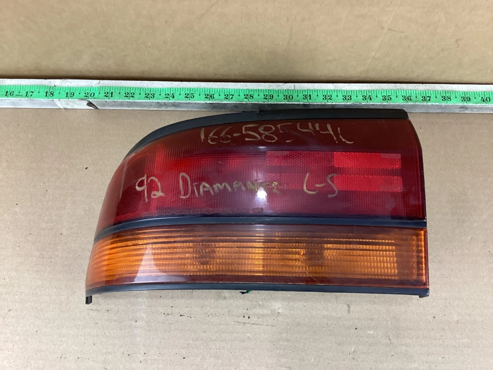 1992-1993 MITSUBISHI DIAMANTE Sedan Left Driver Side Tail Light OEM - Image 1 of 4