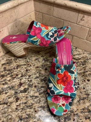 Sandalias florales zapatos de tacón bloque sin cordones Andrew Geller para mujer Burnette talla 8M Foto 1 de 4