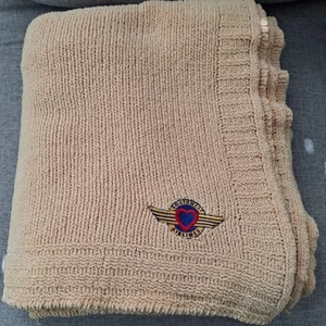 VTG Southwest Airlines SWA Yellow Woven Chenille Throw Blanket w/ Logo 60" X 74" - Picture 1 of 10