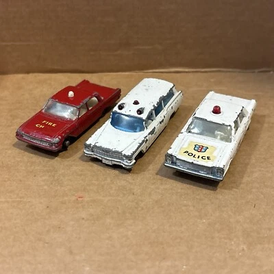 60s Lesney Matchbox Ford Fire Chief Cadillac Ambulance Ford Police 54 55 59 - Image 1 of 4