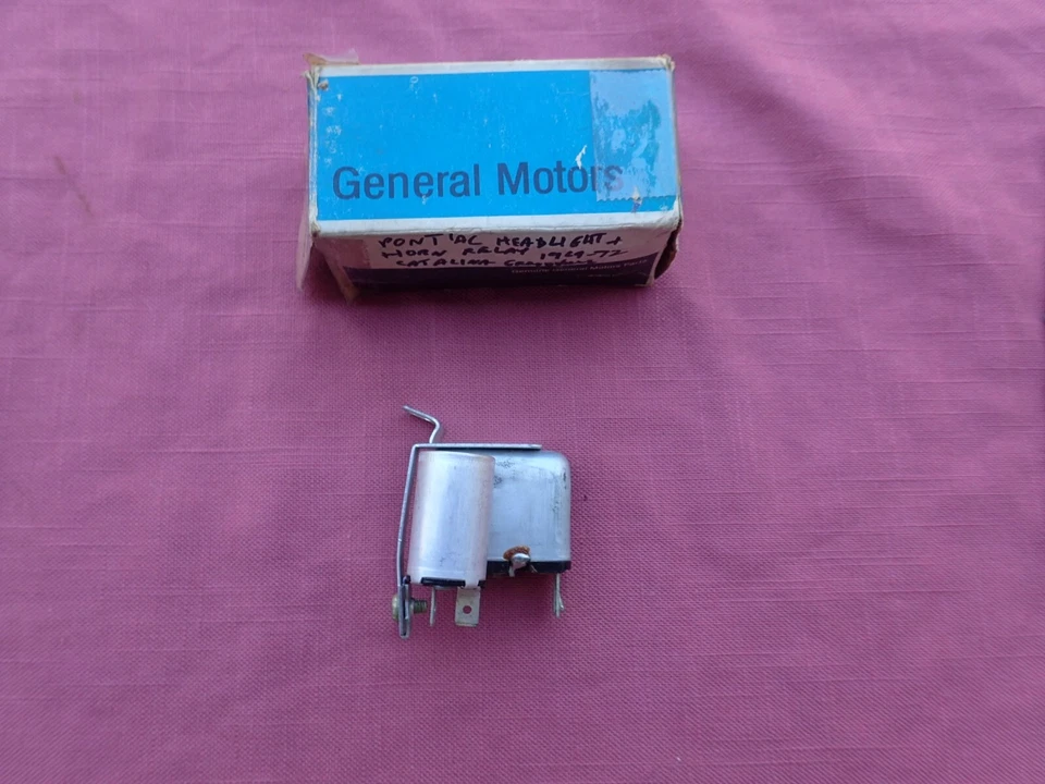 Pontiac P/8 1969, 1970-71 Firebird faro relé de advertencia, ¡nuevo en stock! 9794992 Foto 1 de 4