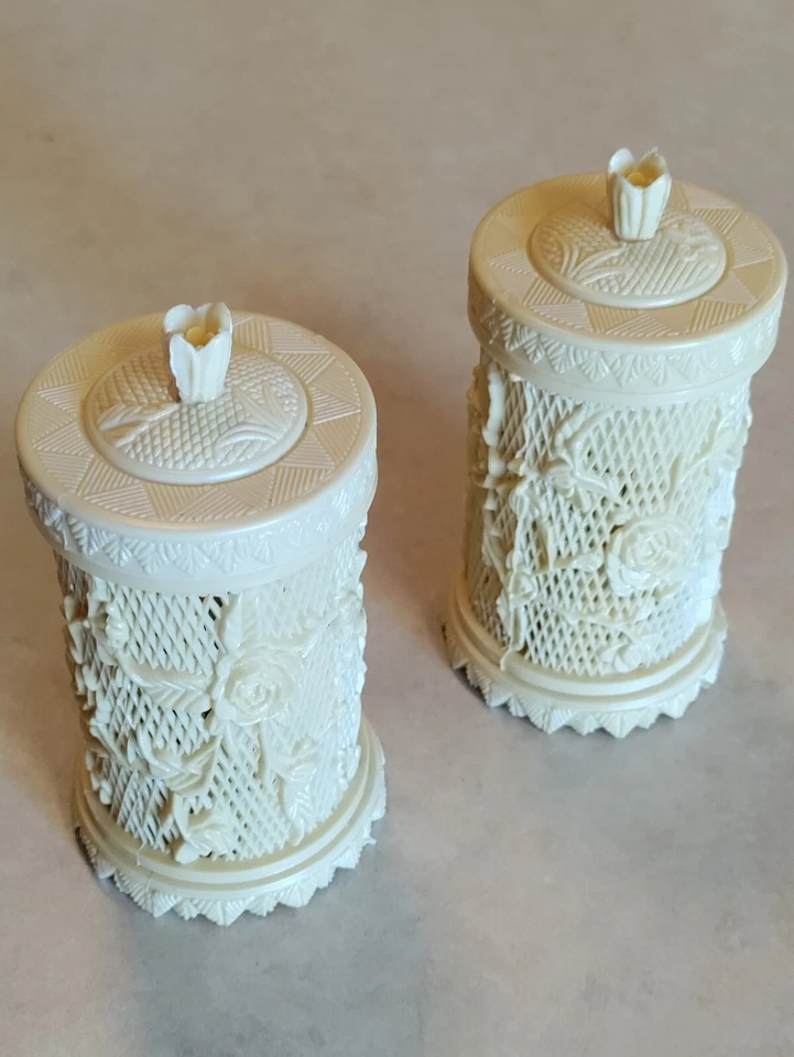 2 Plastic Lace Appetizer Hors D'oeuvre Cocktail Picks Forks W Container Party - Image 1 of 4