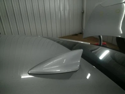 CTS       2015 Antenna 104812138 - Image 1 of 4