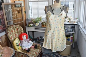 Vintage 90s "Any Any" Dress Slip Colored Apples Yellow Made in Brazil Size Small - Picture 1 of 8