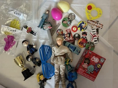 Genial Kids Club Box 33 Lote Mixto Juguetes Figuras de Acción Funko Mini Star Wars Foto 1 de 4