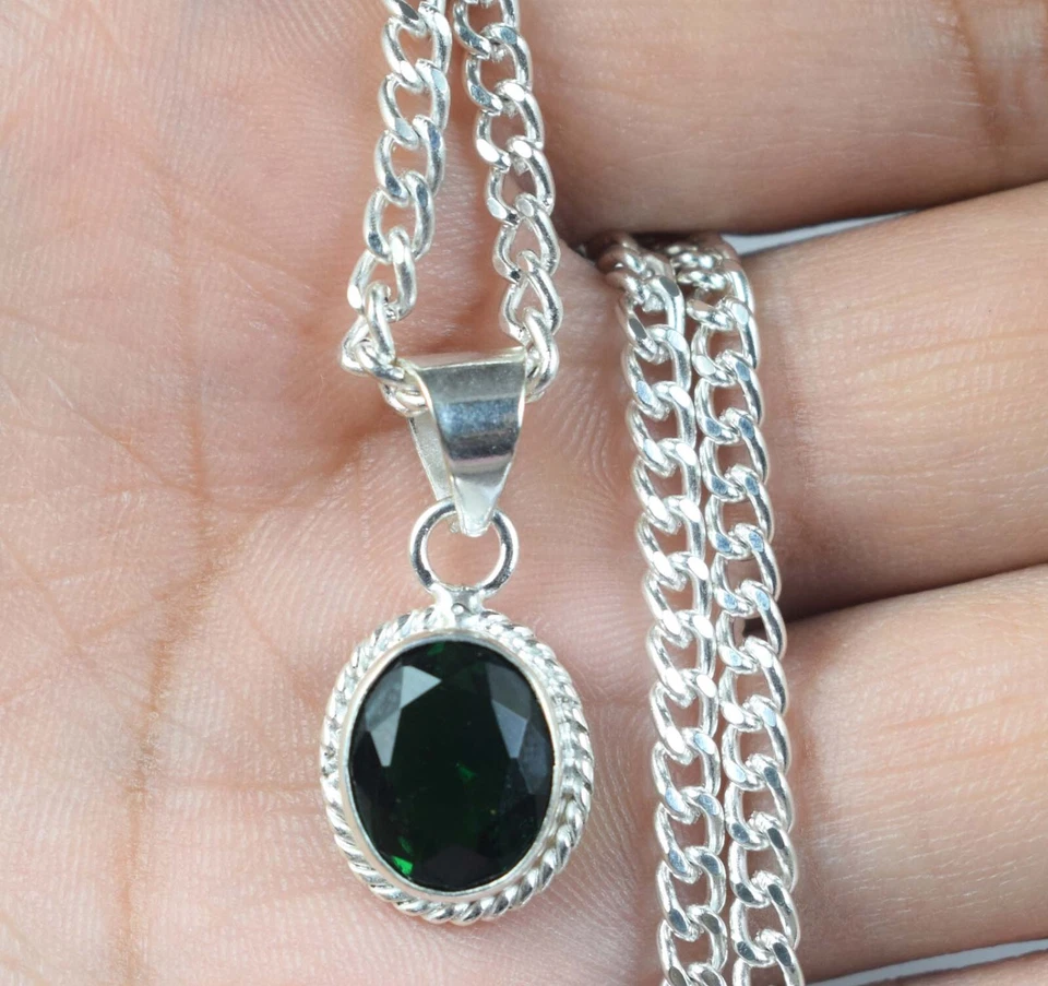 Colgante de piedras preciosas granate tsavorita verde ovalado natural de 5,45 quilates certificado ver video Foto 1 de 4