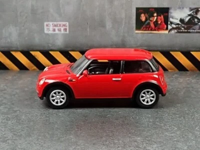 REAL-X / 1:72 BMW New MINI (Red). - Image 1 of 4