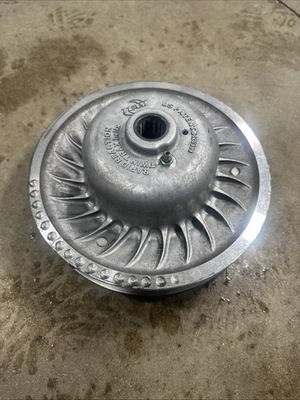 POLARIS ASSAULT SWITCHBACK AXYS 800 SECONDARY DRIVE CLUTCH 1323745 25383 - Image 1 of 4