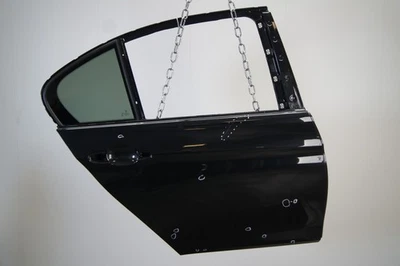 BMW 3 F30/F31/F80 12-19 330e Hybrid mk2 B48-B20A Rear Left Door Strip 41007298 - Image 1 of 4