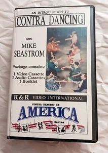Introduction To Contra Dancing 1 VHS Video 2 Audio Cassettes 1 Booklet - Foto 1 di 3