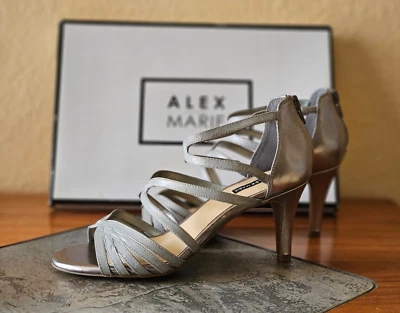 Sandalias de vestir Alex Marie para mujer con tacón y tiras talla 7M plateadas 3" tacón cremallera nuevas Foto 1 de 4