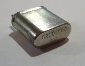 HC-6/U - 8200 KHz Radio Crystal - 0,050 pinów - CBVJ - CR-18/U - Zdjęcie 1 z 2
