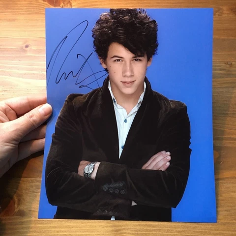 Nick Jonas HAND SIGNED AUTOGRAPH 8x10 photo Jonas Brothers Cover