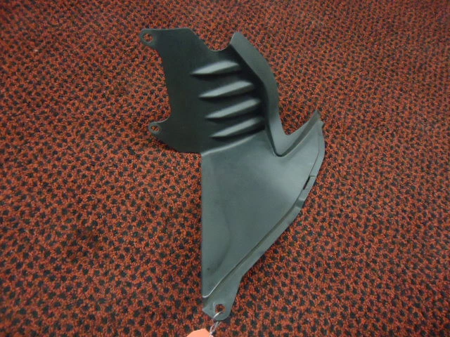 2007 Yamaha Attak GT 1000 Side Tank Cover 1, Black 8FP-21711-00-00 - Image 1 of 1