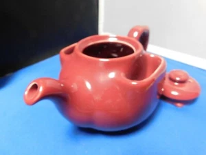 VINTAGE T-BALL BURGUNDY TEAPOT - Picture 1 of 3