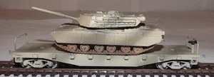 MODEL POWER 8654 40' FLAT CAR WITH ABRAMS TANK U.S. ARMY - Picture 1 of 3