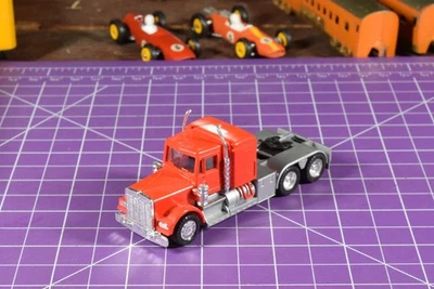 Herpa Peterbilt escala HO semi rojo, sin remolque Foto 1 de 4