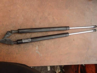 MAZDA MPV 2007 DBA-LY3P Tail Gate Damper [Used] [PA110024839] - Image 1 of 2