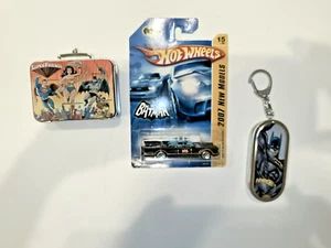 HOT WHEELS 2007 NEUE MODELLE BATMAN 1966 TV SERIE BATMOBIL MIT SCHLÜSSELANHÄNGER BONUS! - Bild 1 von 6
