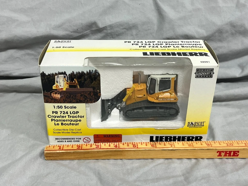 Liebherr Bulldozer PR724 LGP 1:50 NORSCOT Diecast NIB - Image 1 of 4