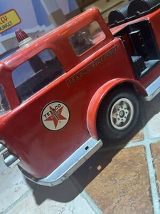 Awesome Vintage 1960’s Steel Texaco Fire Chief Fire Truck - Picture 1 of 5