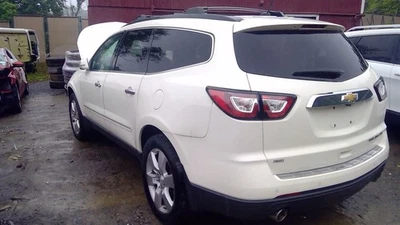 Windshield Wiper Motor VIN J 11th Digit Limited Fits 12-17 ACADIA 11737028 - Image 1 of 4